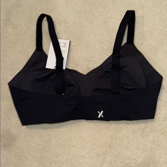 Knix Women's Black Padded V-Neck Evolution Bra - Sizes: 7-NWT - Picture 2 of 8
